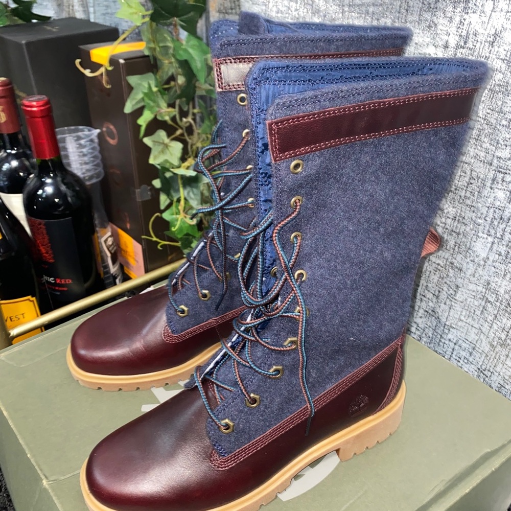 Timberland Boots - Picture 2 of 9